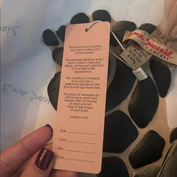 Ema Savahl Butterfly Top - Picture 4 of 5